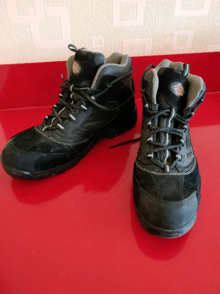 dickies walking boots